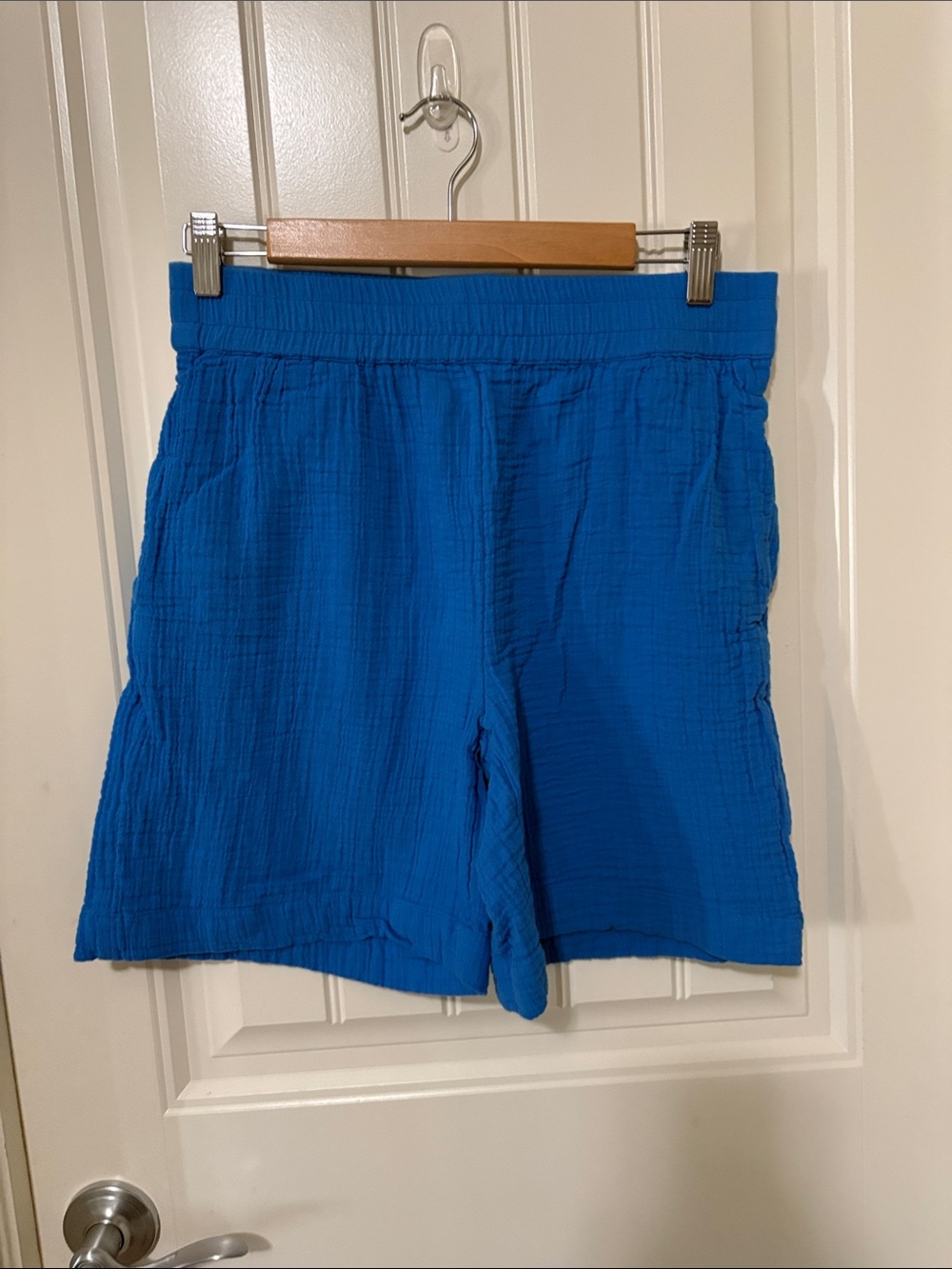 Soft‎ Surroundings Bright Blue Crinkle Shorts